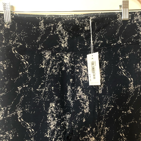 Task Performance Black and Silver Marble Cropped Pants. Size XL. NWT - Picture 5 of 7